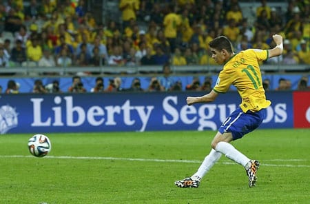 Bàn gỡ của Oscar chỉ mang ý nghĩa danh dự cho Brazil